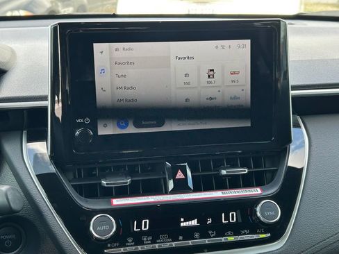 Used 2024 Toyota Corolla Cross XSE image 20