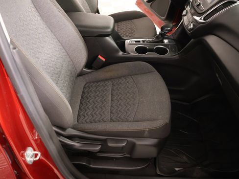 Used 2022 Chevrolet Equinox LT FWD image 13