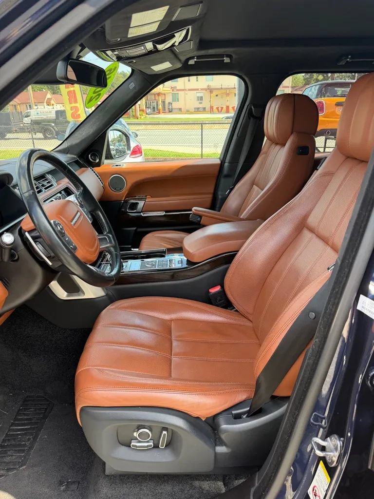 Used 2016 Land Rover Range Rover Autobiography AWD/4WD image 13