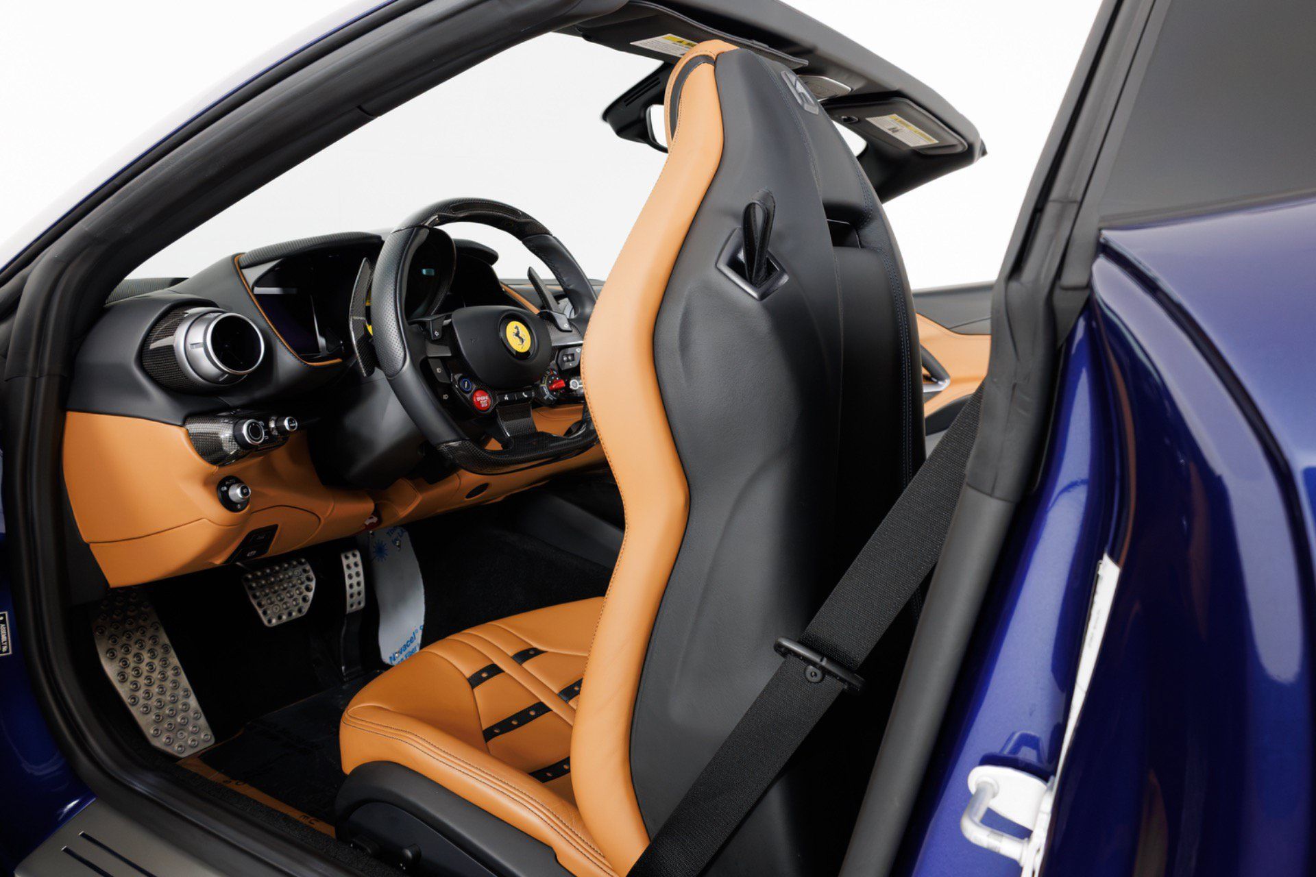 Used 2021 Ferrari 812 GTS RWD image 51