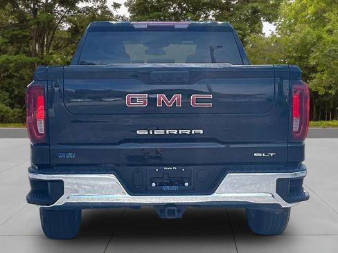 Used 2024 GMC Sierra 1500 SLT image 4