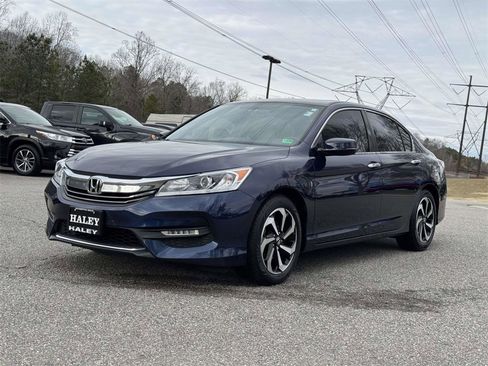 Used 2017 Honda Accord EX image 25