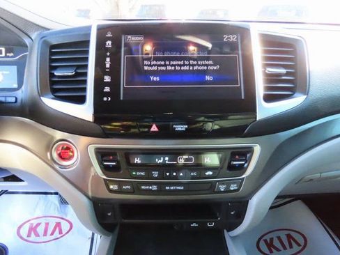 Used 2020 Honda Ridgeline RTL image 25