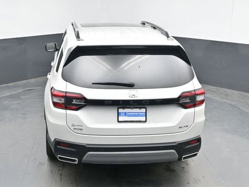 Used 2024 Honda Pilot Elite image 40