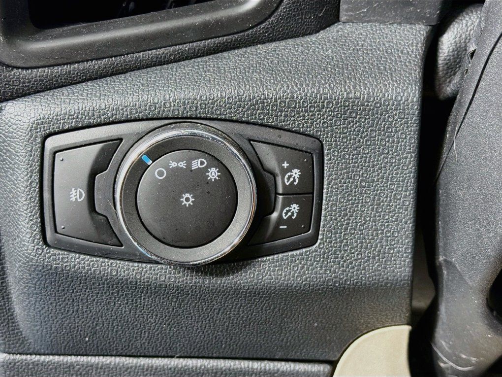 Used 2020 Ford EcoSport SE w/ SE Convenience Package FWD image 12