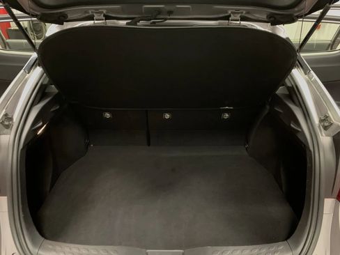 Used 2018 Toyota C-HR XLE image 40