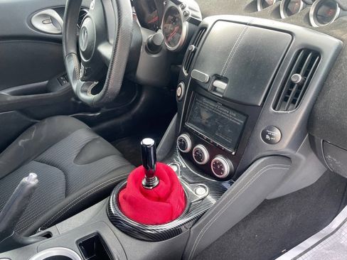 Used 2010 Nissan 370Z Coupe w/ Sport Pkg RWD image 26