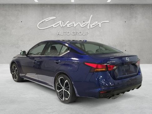 Used 2024 Nissan Altima 2.5 SR FWD image 14