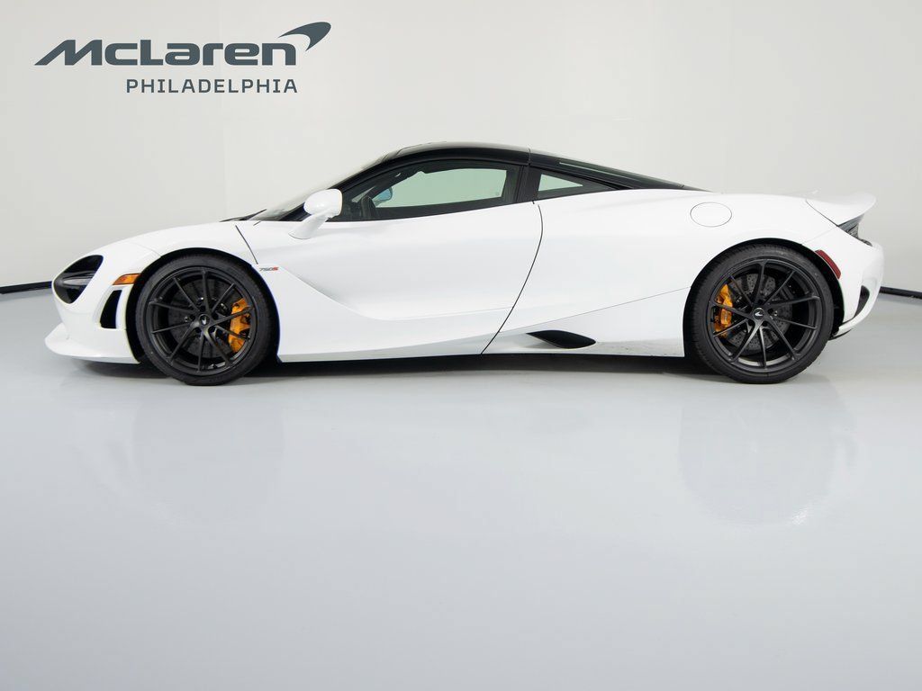 Used 2025 McLaren 750S RWD image 8