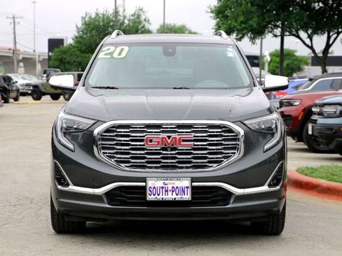 Used 2020 GMC Terrain Denali w/ Denali Premium Package FWD image 8