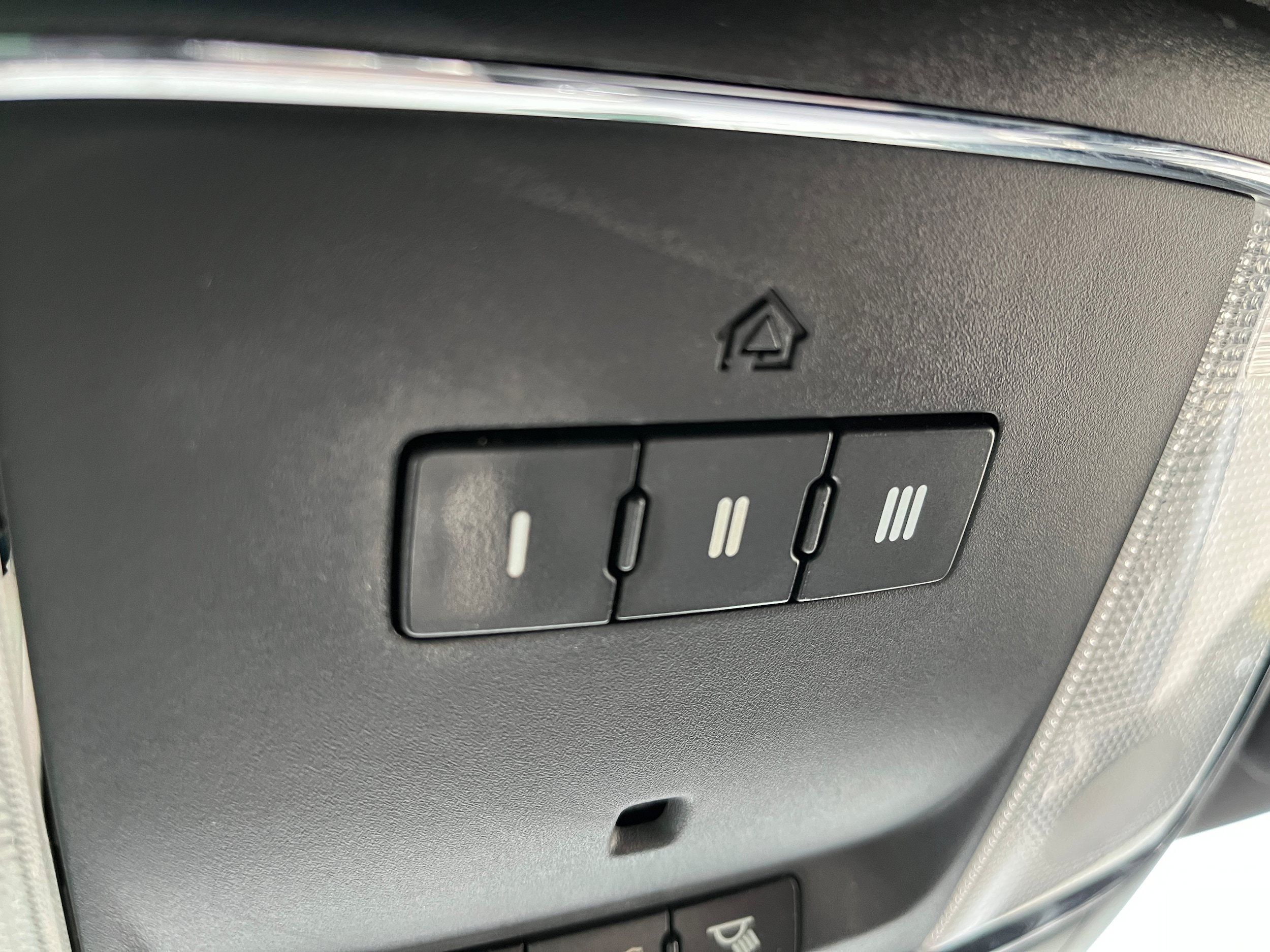 Used 2015 Jeep Grand Cherokee Limited w/ Trailer Tow Group IV AWD/4WD image 19