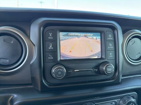 Used 2021 Jeep Wrangler Unlimited Sport image 17