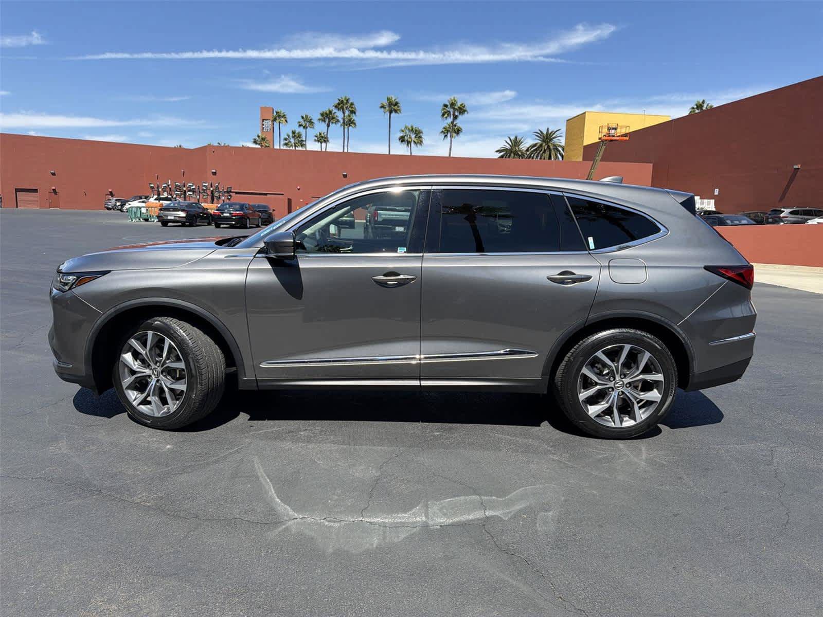 Certified 2024 Acura MDX w/ Technology Package AWD/4WD image 3