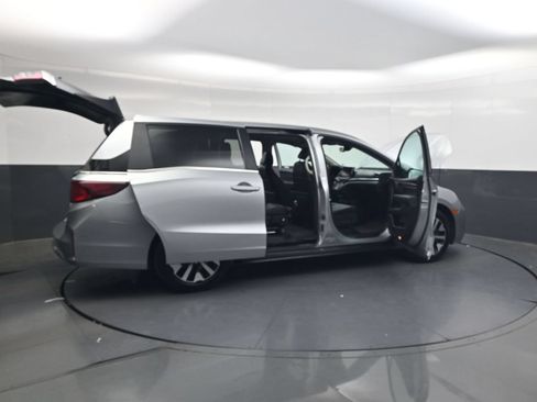 Used 2025 Honda Odyssey EX-L image 41