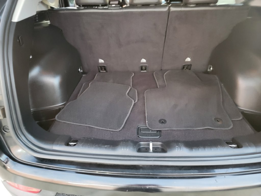 Used 2022 Jeep Compass Latitude FWD image 16