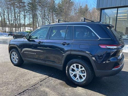 Used 2023 Jeep Grand Cherokee Limited image 8