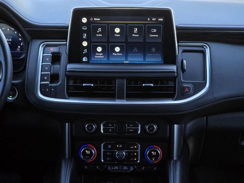 Used 2022 Chevrolet Tahoe Z71 w/ Luxury Package AWD/4WD image 15