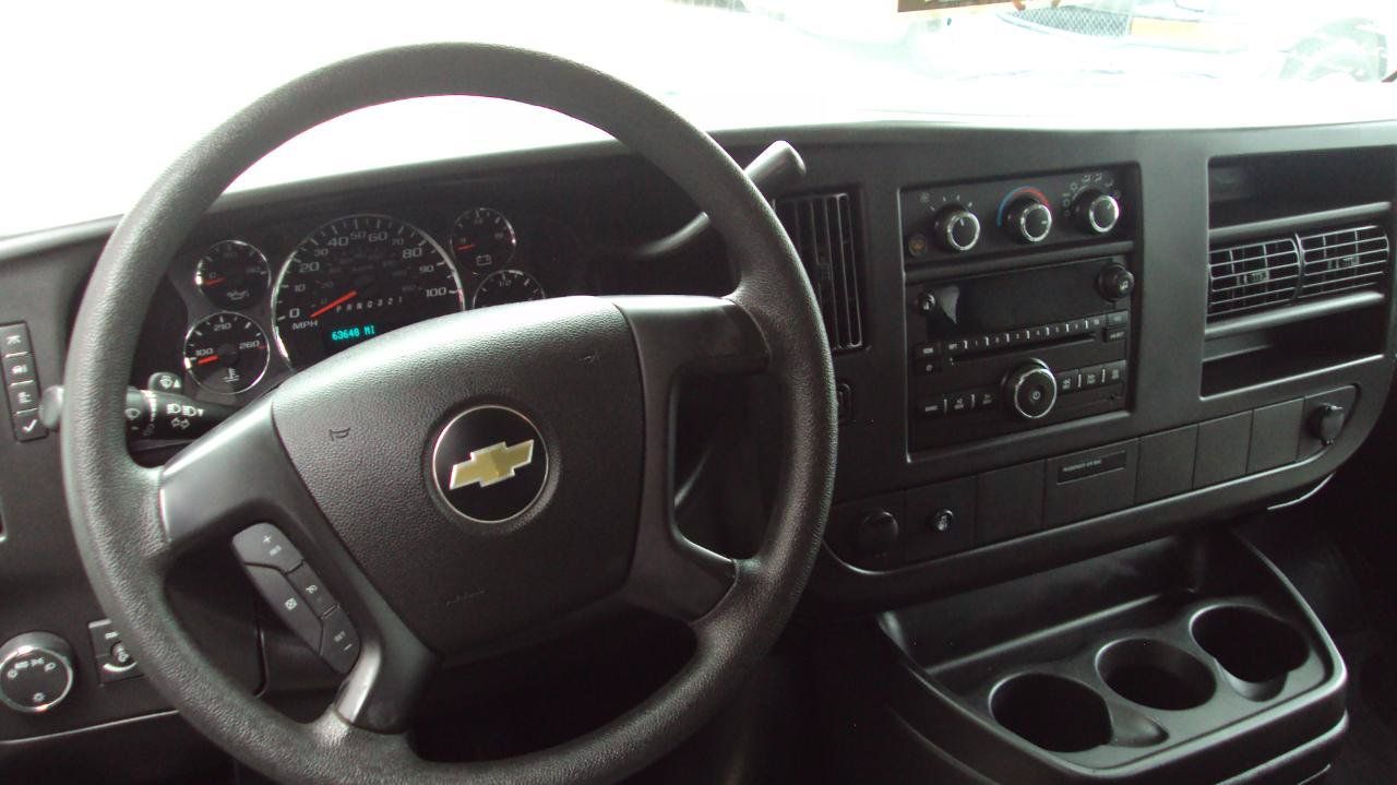 Used 2014 Chevrolet Express 1500 LT w/ LT Preferred Equipment Group AWD/4WD image 19