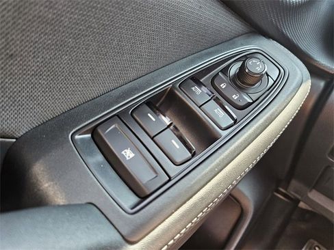 Used 2021 Subaru Forester Premium image 30