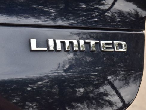 Used 2023 Jeep Grand Cherokee L Limited w/ Luxury Tech Group II image 41