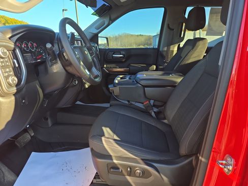 Used 2021 Chevrolet Silverado 1500 LT image 12