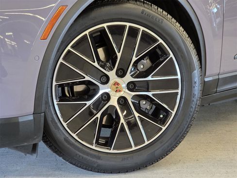 Used 2025 Porsche Macan Electric image 22