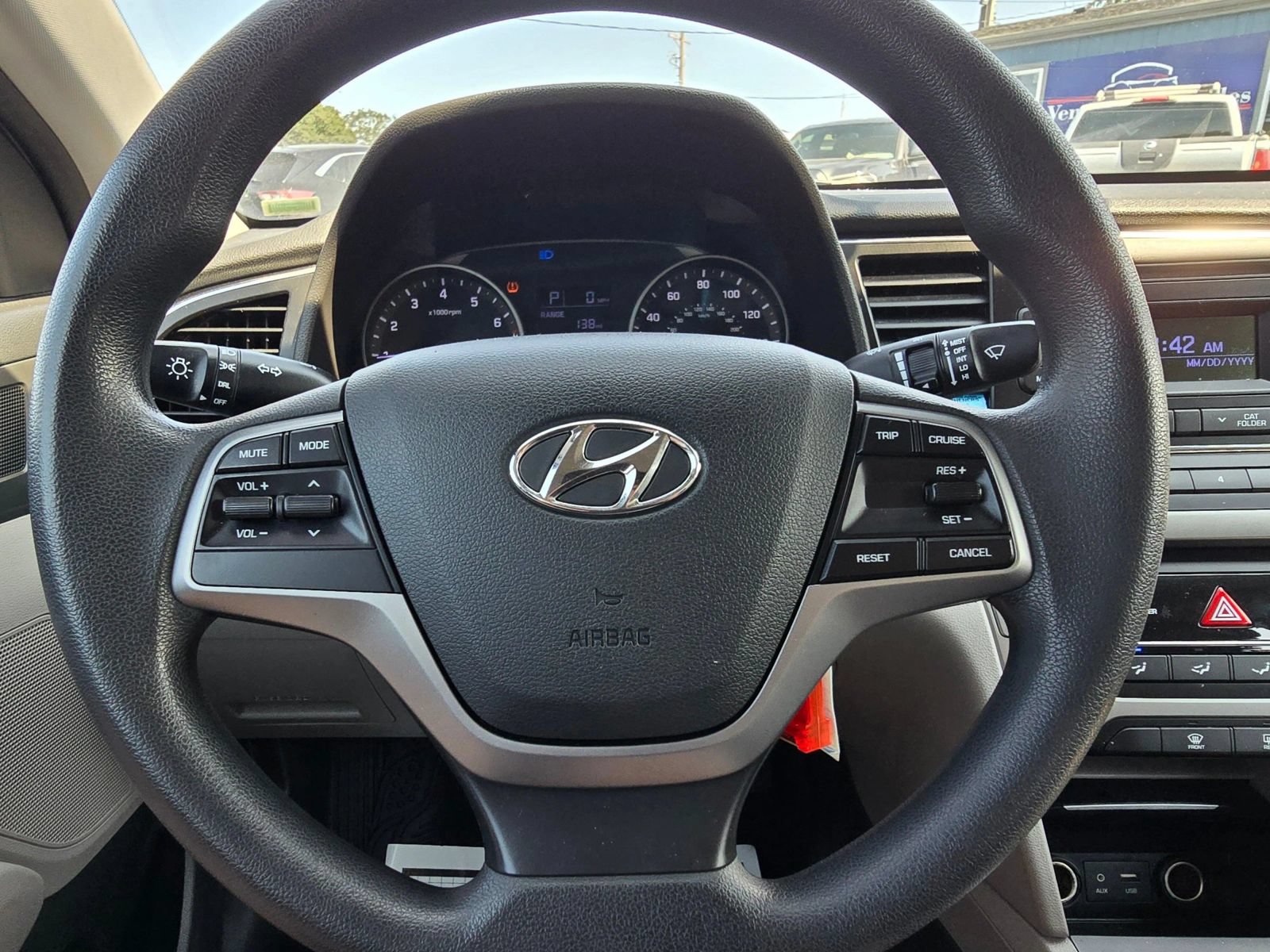 Used 2017 Hyundai Elantra SE FWD image 22