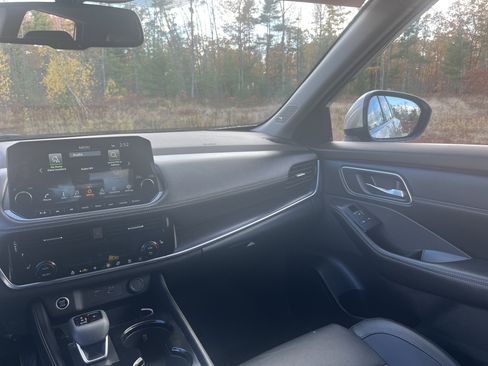 Certified 2023 Nissan Rogue Platinum image 19