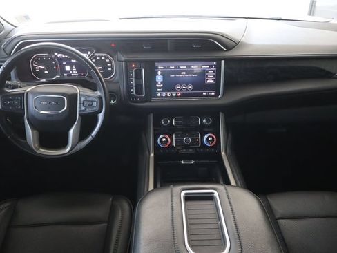 Used 2021 GMC Yukon Denali w/ Denali Premium Package AWD/4WD image 19