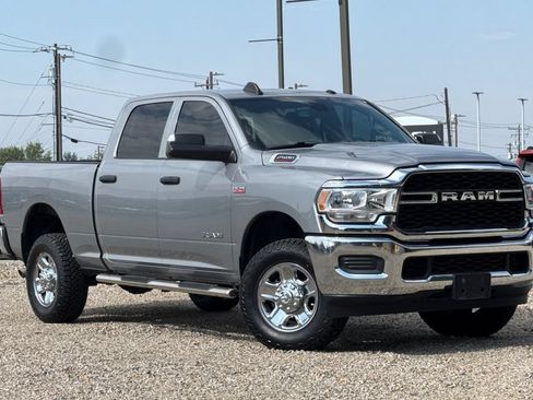 Used 2022 RAM 2500 Tradesman AWD/4WD image 2