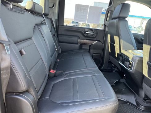 Used 2022 GMC Sierra 2500 Denali w/ Denali Black Diamond Edition image 28