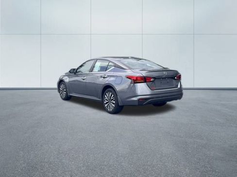 Certified 2023 Nissan Altima 2.5 SV image 11