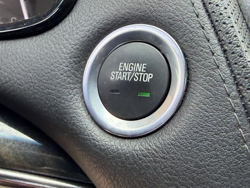 Used 2018 Cadillac CTS Luxury image 24