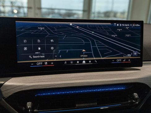 New 2026 BMW 330i xDrive Sedan w/ Convenience Package image 30