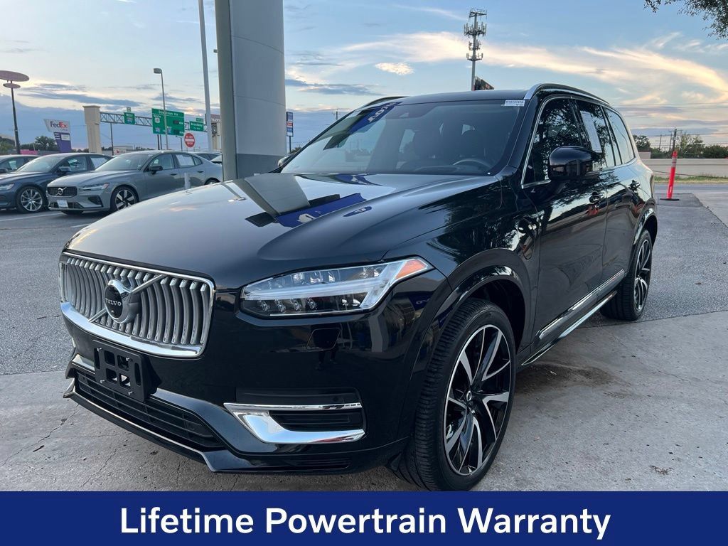 Used 2021 Volvo XC90 T8 Inscription Expression w/ Protection Package AWD/4WD image 3