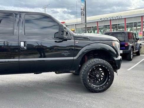 Used 2013 Ford F250 Platinum w/ FX4 Off Road Pkg image 9