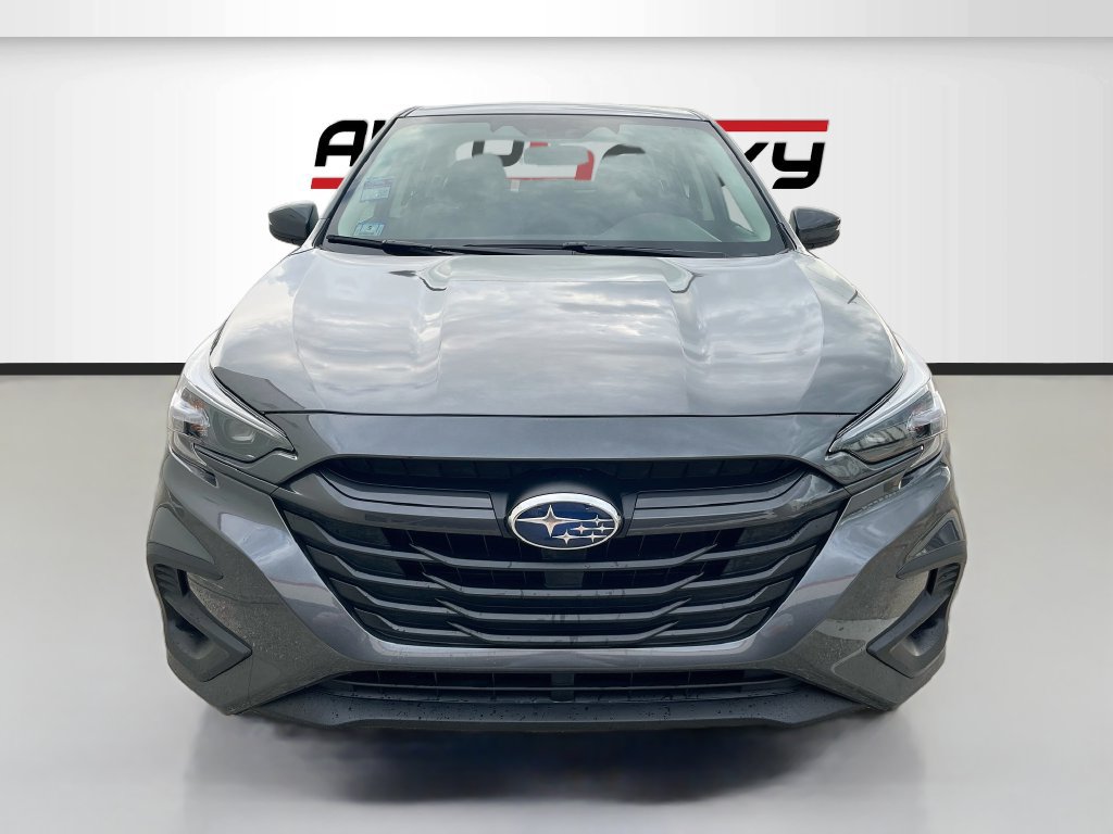 Used 2025 Subaru Legacy Premium AWD/4WD image 2