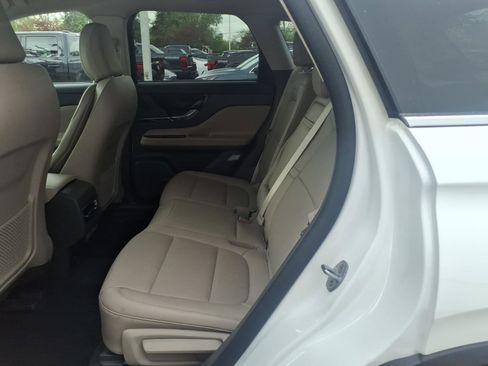 Certified 2024 Lincoln Corsair AWD w/ Equipment Group 101A image 9