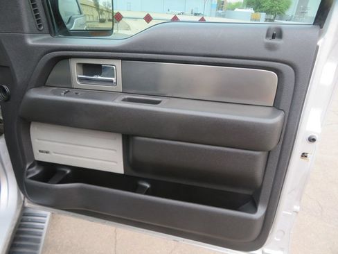 Used 2014 Ford F150 FX4 w/ Equipment Group 402A Luxury AWD/4WD image 33
