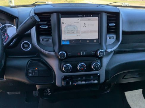 Used 2024 RAM 2500 Tradesman w/ Chrome Appearance Group image 23