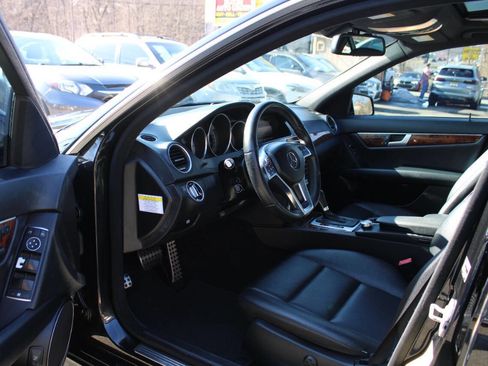 Used 2013 Mercedes-Benz C 250 Sedan image 24