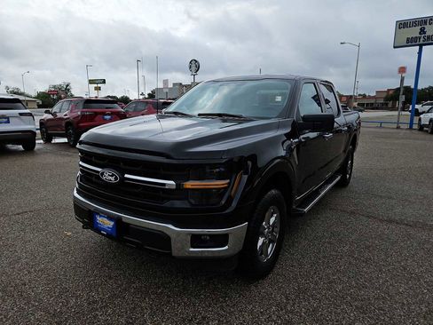 Used 2025 Ford F150 XLT w/ Equipment Group 301A Standard AWD/4WD image 4