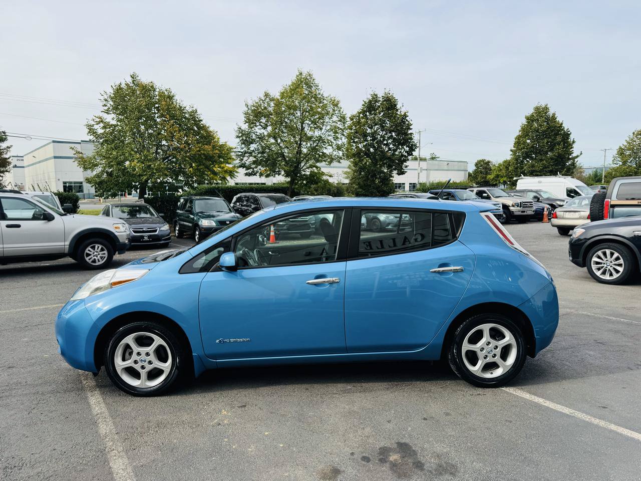 Used 2013 Nissan Leaf SV w/ Protection Pkg FWD image 8