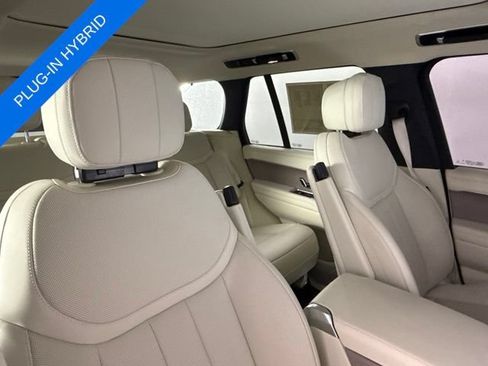 Used 2026 Land Rover Range Rover SE AWD/4WD image 37