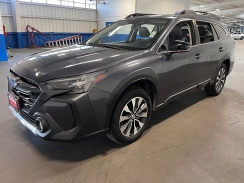 Used 2023 Subaru Outback Limited AWD/4WD image 7
