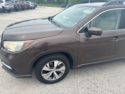 Used 2019 Subaru Ascent Premium AWD/4WD image 3