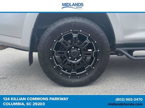 Used 2019 Toyota 4Runner SR5 Premium RWD image 7