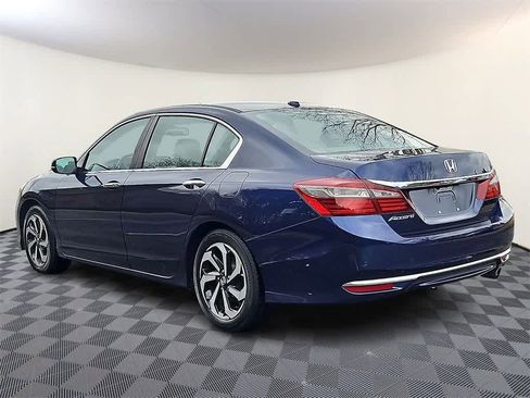 Used 2017 Honda Accord EX-L image 5