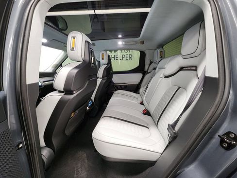 Used 2023 Rivian R1T Adventure image 19