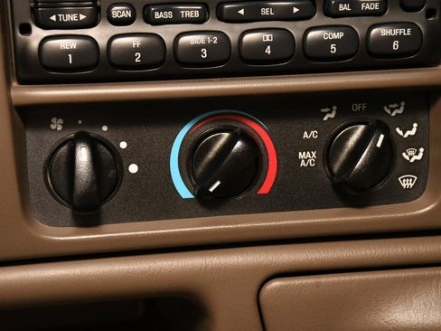 Used 2000 Ford Excursion Limited AWD/4WD image 29